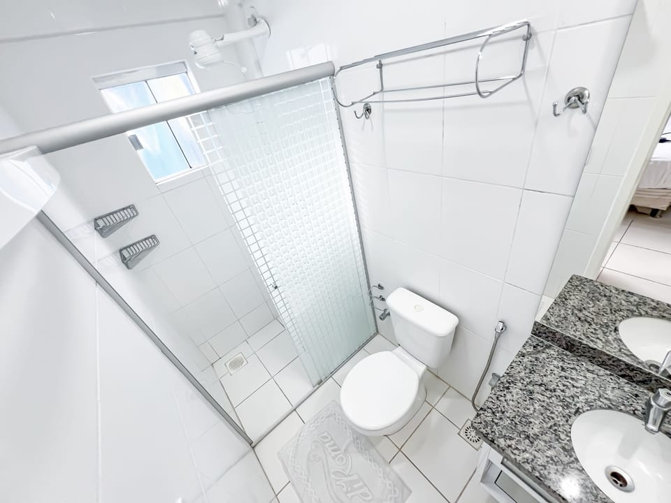 Standard Room | Bathroom | Shower, towels, toilet paper