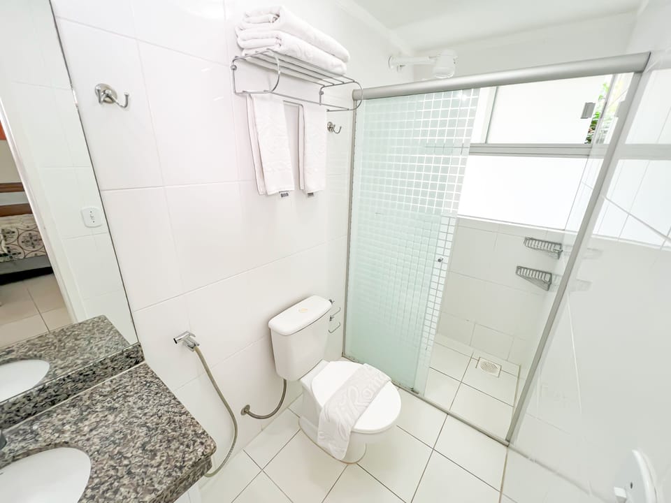 Basic Double or Twin Room | Bathroom | Shower, towels