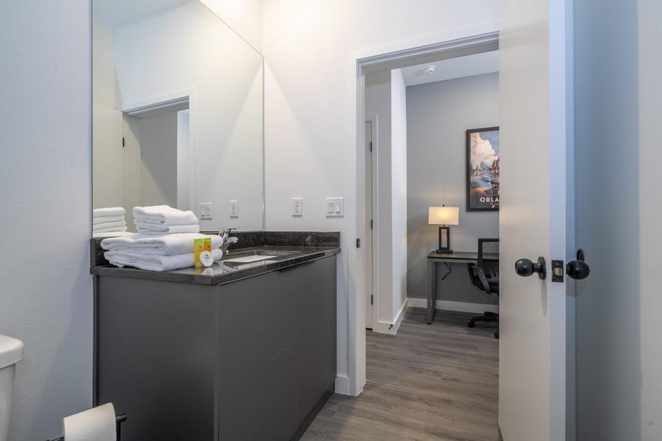 1st Floor Bathroom