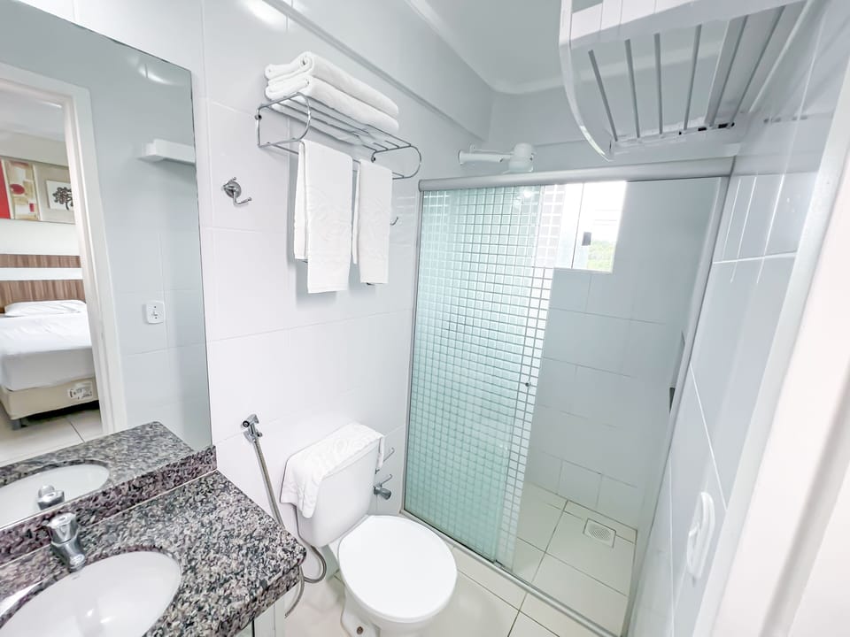 Standard Room | Bathroom | Shower, toilet paper