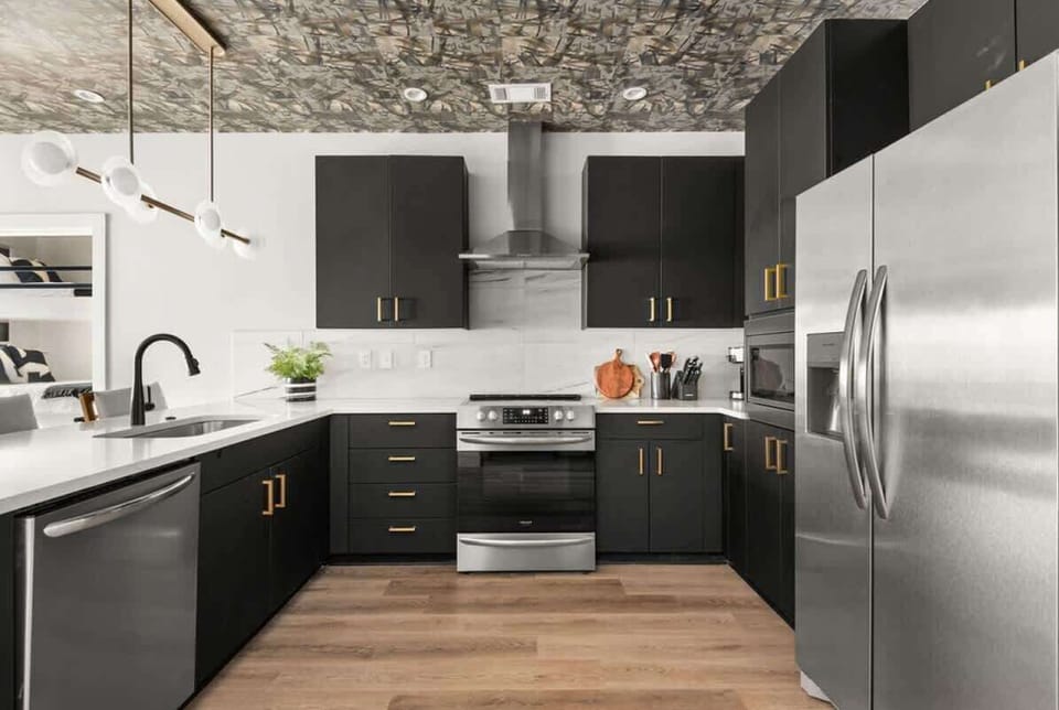 Fully equipped kitchen for all your cooking needs