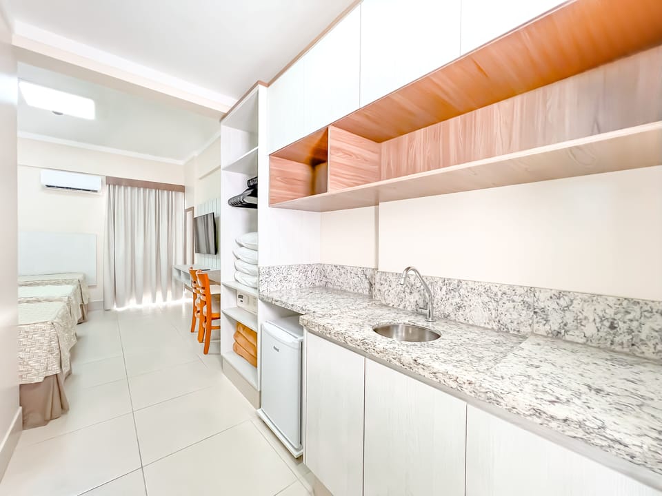 Standard Room | Mini-refrigerator