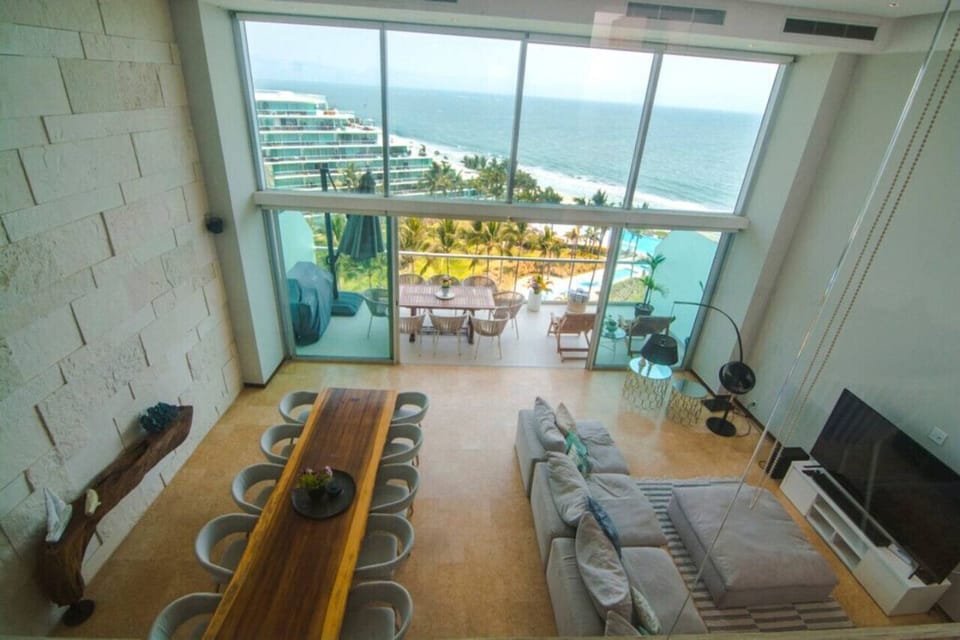 Living / dining area
