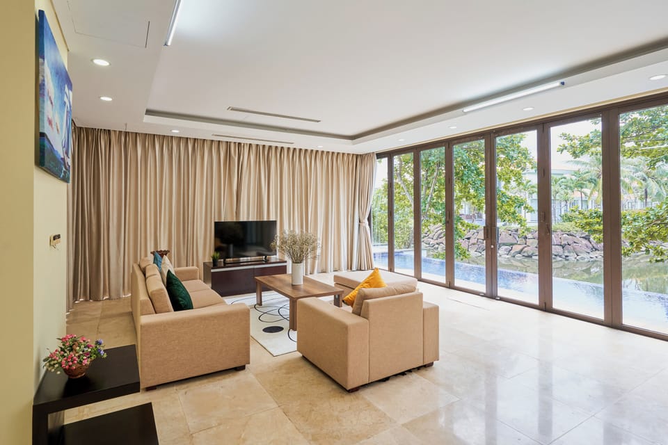 Luxury Villa, 4 Bedrooms | Living area