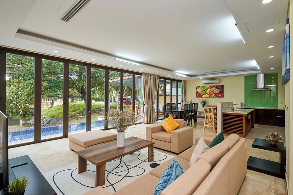 Luxury Villa, 4 Bedrooms | Living area