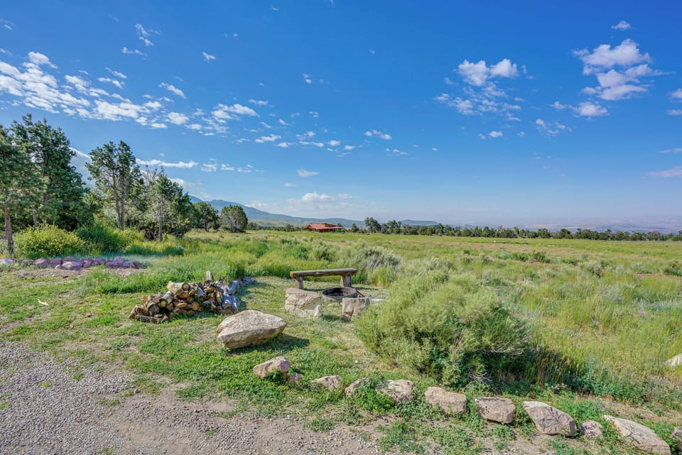 Fire Pit Area | Mountain Views