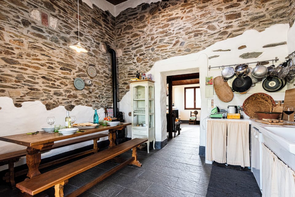 Standard House, Multiple Bedrooms (Baddi Di La Predda) | Dining