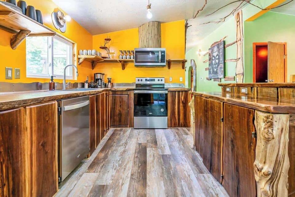 The kitchen was designed and sculpted for function and beauty! 