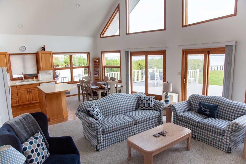 Living Room- Seamless layout perfect for family time or entertaining.