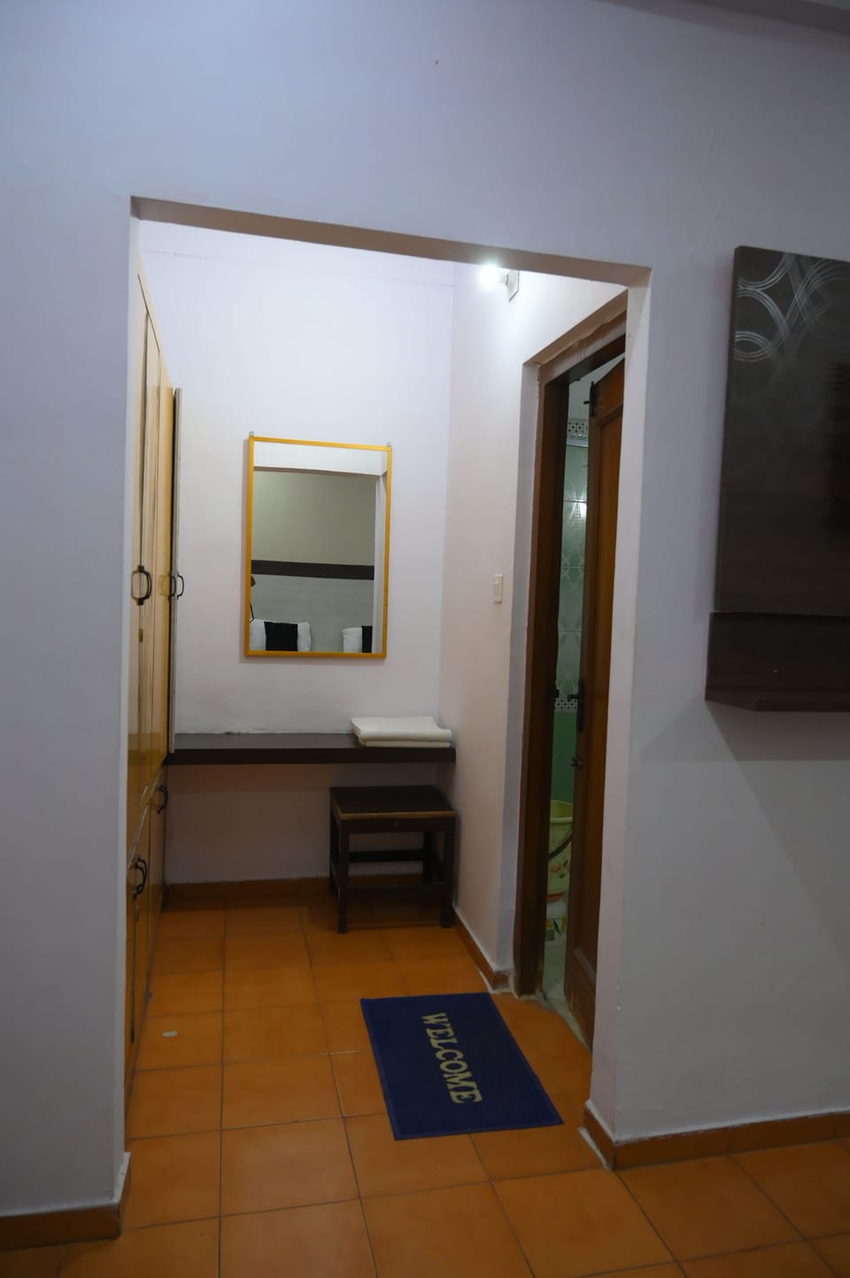 Superior Room, City View | Desk, laptop workspace, WiFi (free), bed sheets