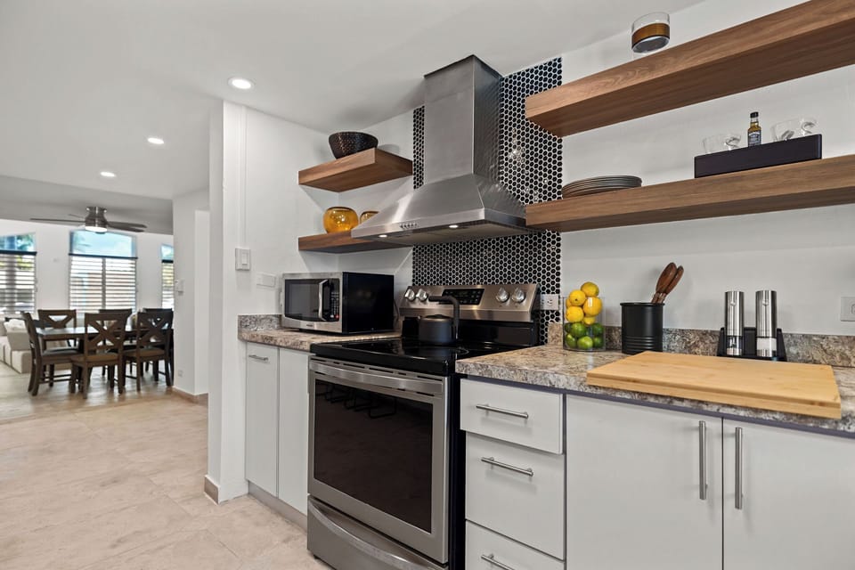 Fully equipped kitchen
