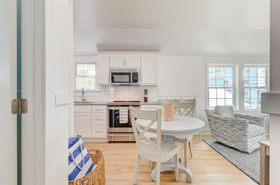 Kitchen and Eating Area