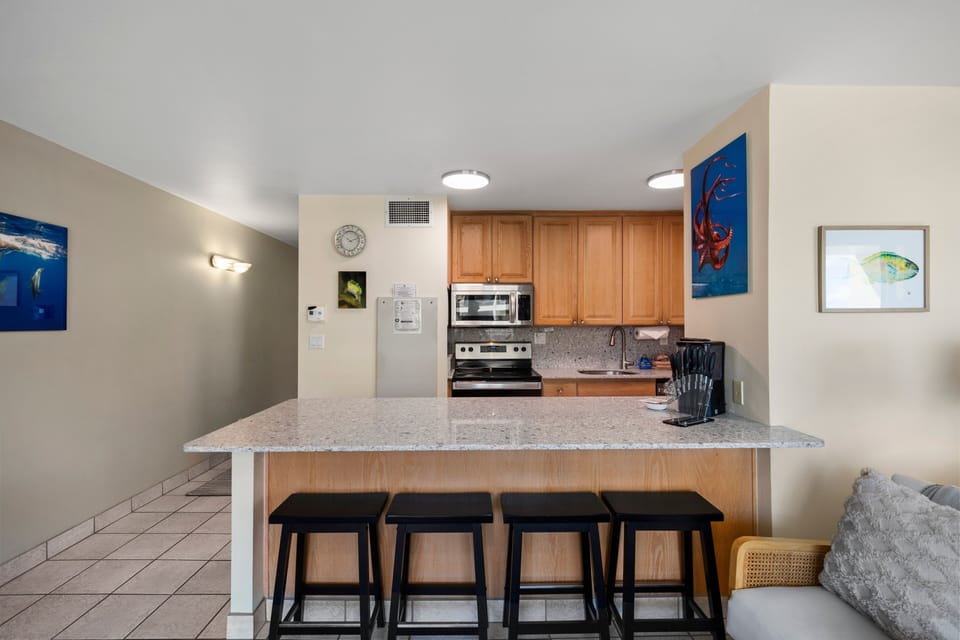 Condo, 1 Bedroom | Private kitchen | Coffee/tea maker, fridge, oven, toaster