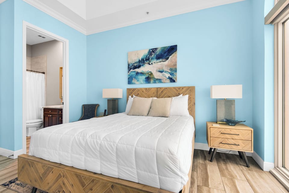 Guest bedroom