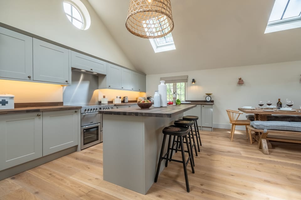 First floor: Kitchen with island/ breakfast bar
