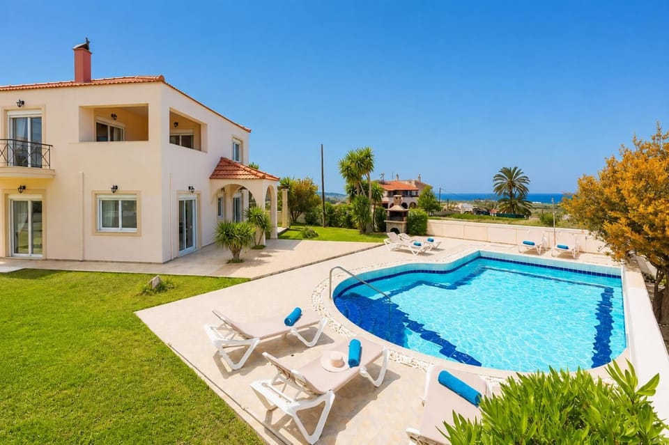 Beautiful villa with private pool and terrace with sea views