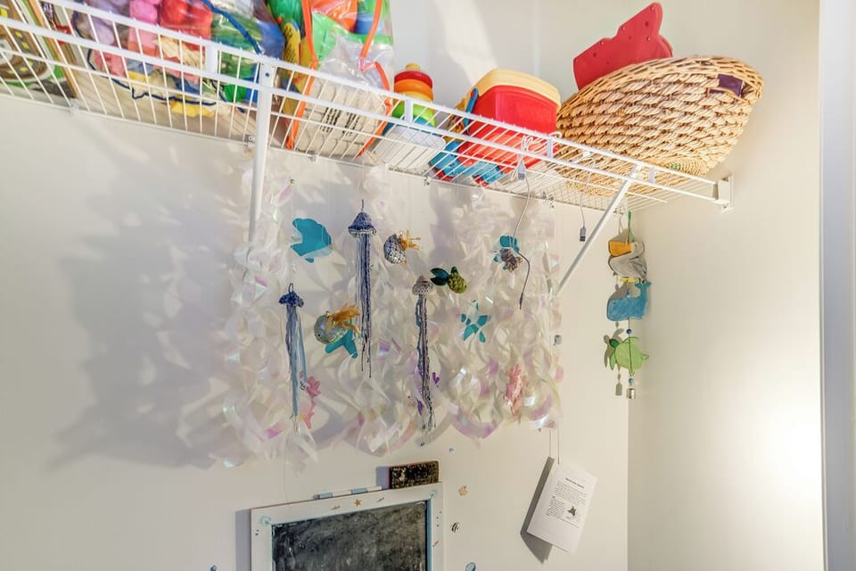 Toys, Games, and all sorts of special nooks for the kiddos to explore.