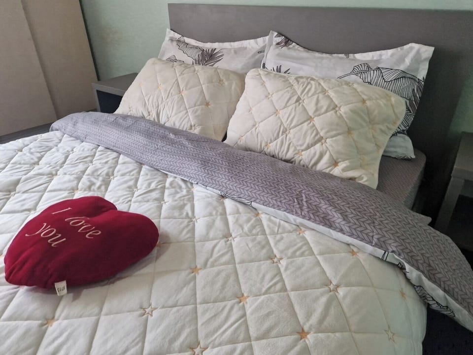 Double or Twin Room | Desk, laptop workspace, free WiFi