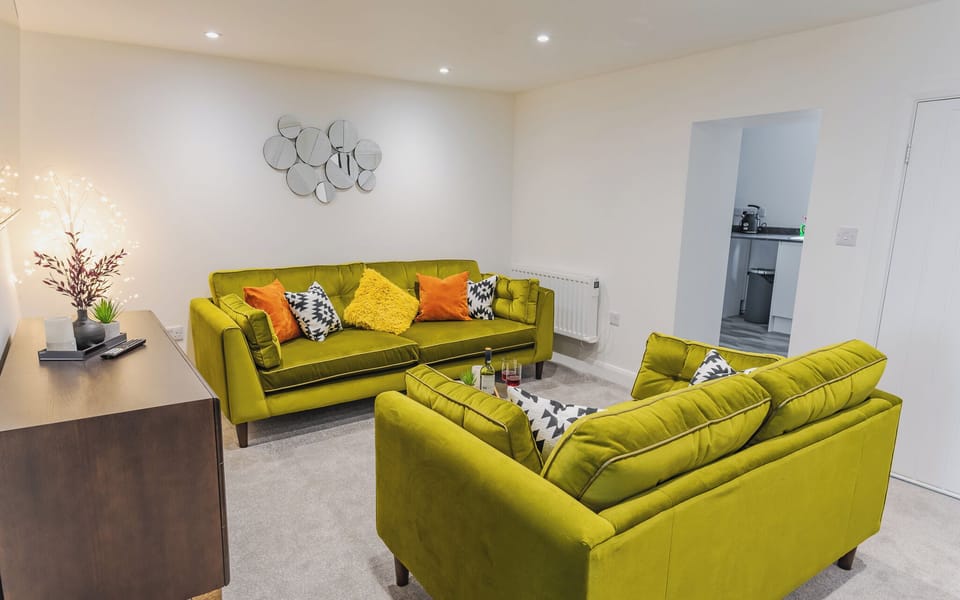 Apartment | Living area | TV
