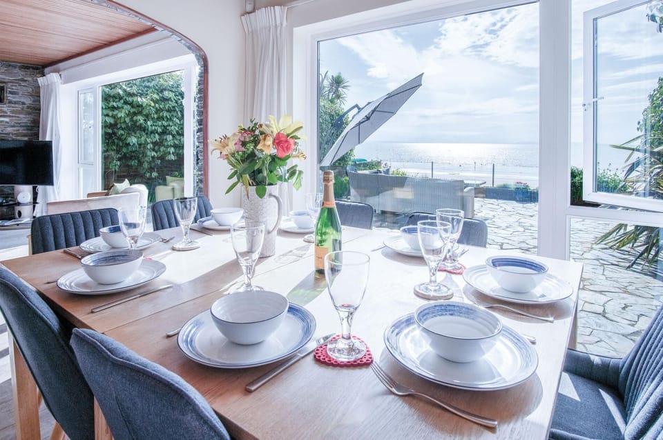 Rainbow Leap - 5 Bed Holiday Home - Saundersfoot (19391)