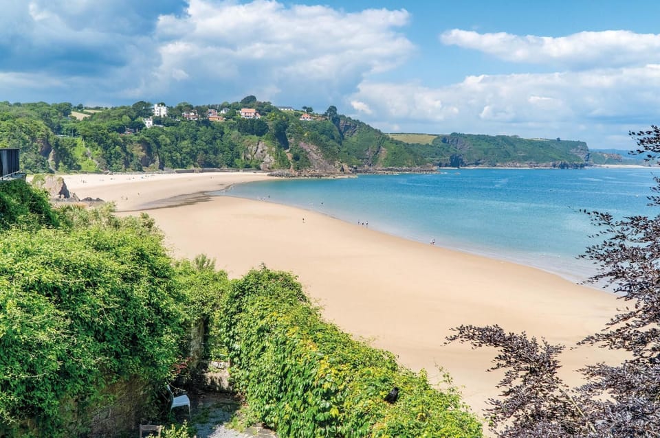 5 Belle Vue Court - 2 Bedroom Apartment - Tenby (20298)