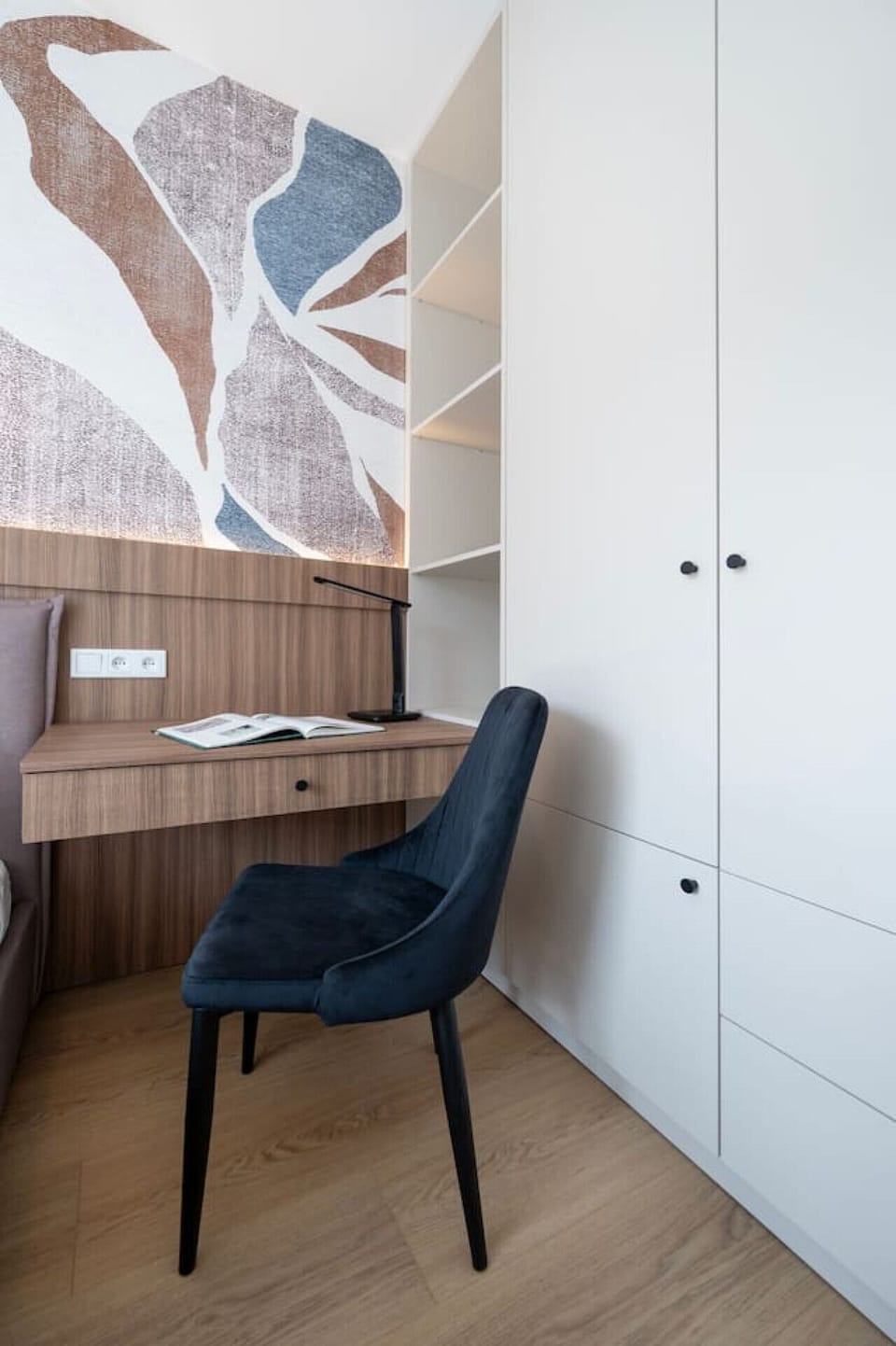 Dedicated Home Office Area | Book Now with RENTUJEMY