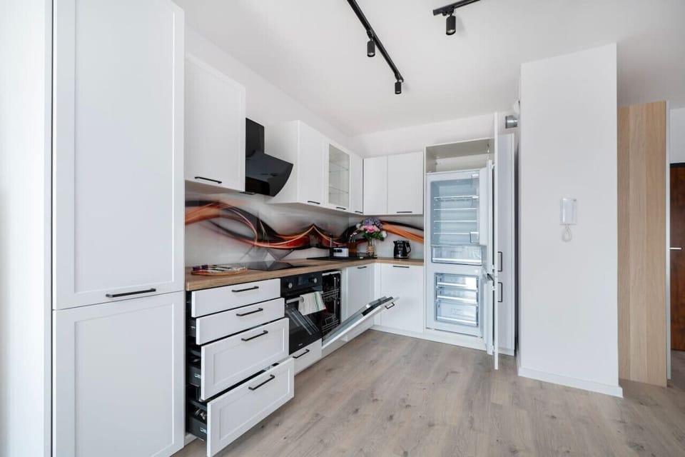 Fully Equipped Kitchen | Book Now with RENTUJEMY