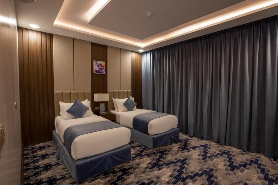 Superior Double or Twin Room | In-room safe, blackout drapes, soundproofing, iron/ironing board