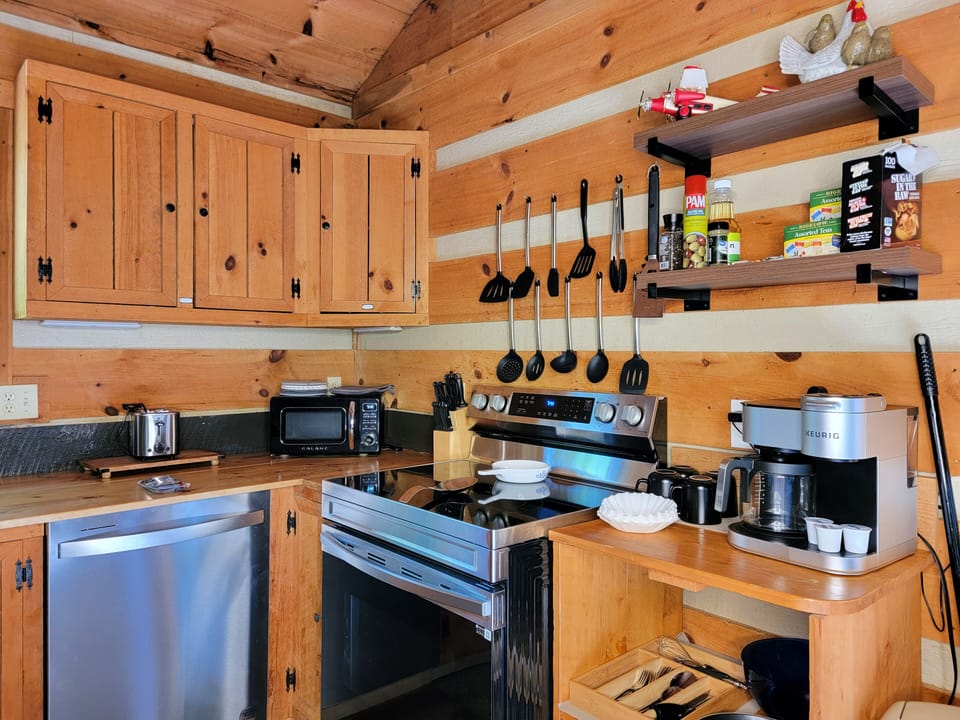 Fully stocked for your convenience! Stainless steel appliances.