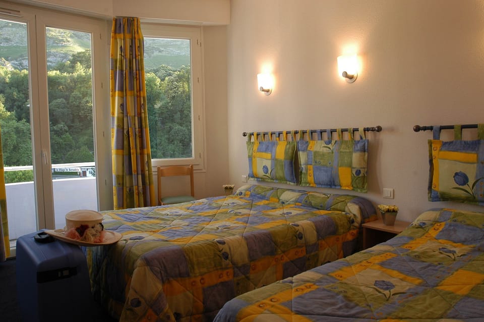 Quadruple Room | Premium bedding, desk, blackout drapes, free WiFi