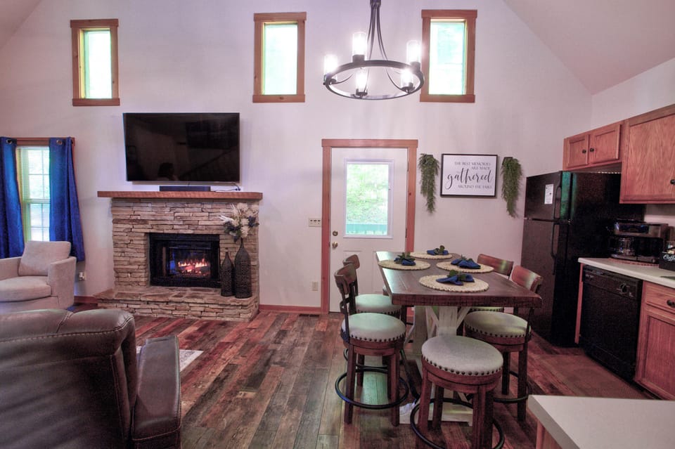 Dining table with seating for 6. 
