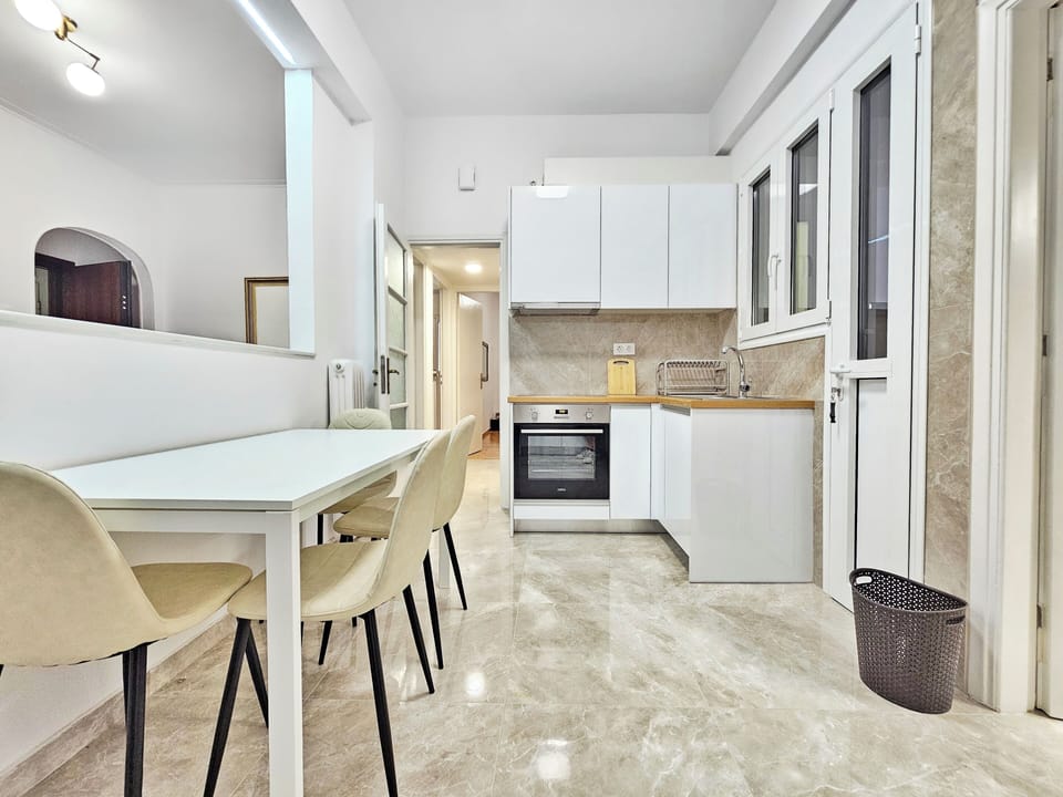 Superior Apartment, City View | Private kitchen | Full-size fridge, microwave, oven, stovetop