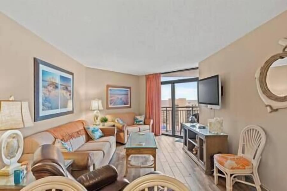Living room (1)