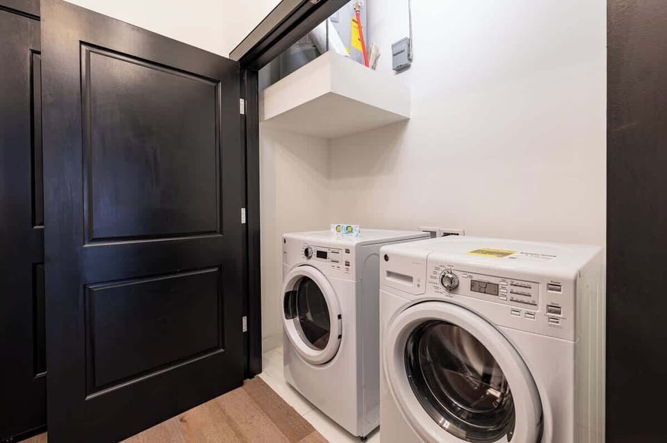 In Unit Washer & Dryer