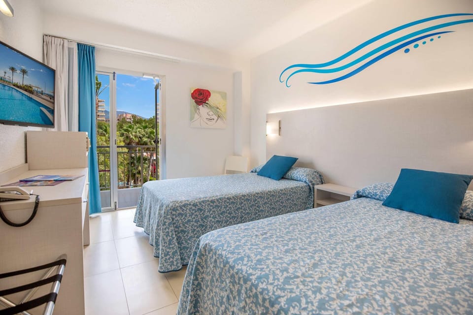 Double Room, Terrace (2 Adults) | In-room safe, desk, free WiFi, bed sheets