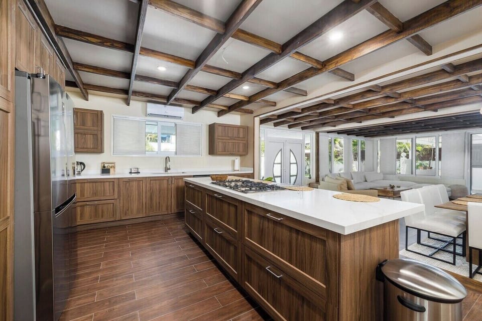 Embark on culinary adventures in our fully equipped kitchen with air conditioning! Elevate your cooking experience with state-of-the-art appliances and comfortable surroundings.