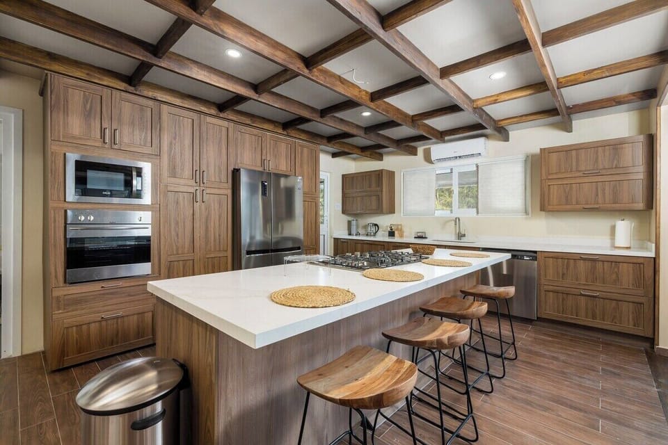 Discover your culinary flair in our fully equipped kitchen! Whether it's a quick snack or gourmet feast, our kitchen awaits your culinary creations. Get ready to tantalize your taste buds and create unforgettable memories.