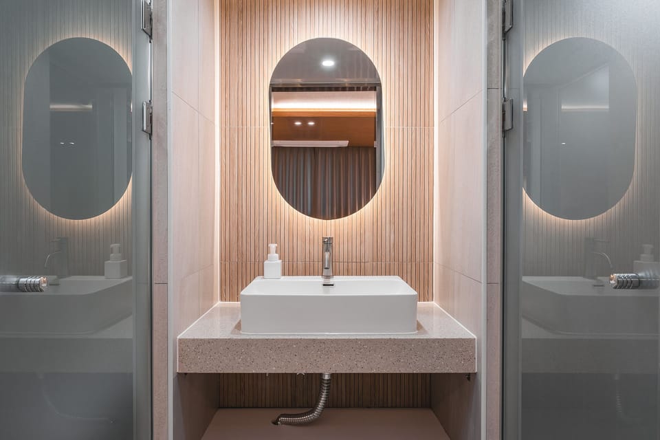 Premium | Bathroom | Free toiletries, hair dryer, slippers, bidet