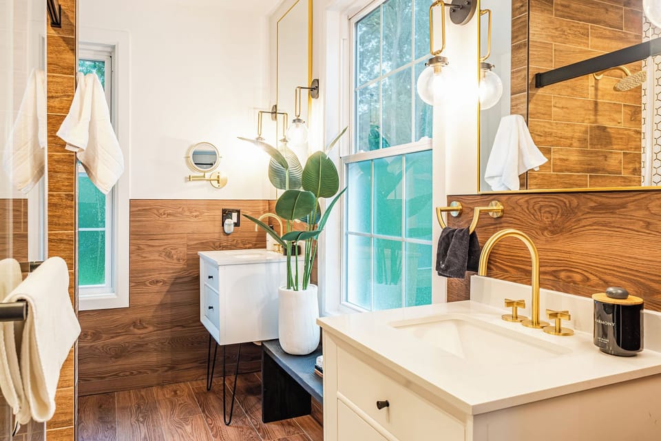 Ensuite master bathroom with his and hers sinks