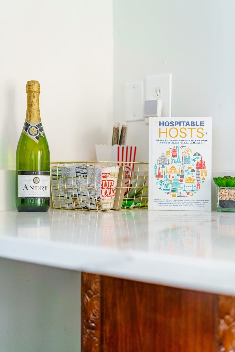 Superhost for consecutive years. Make yourself at home in our fully equipped kitchen. We provide a stove, oven, and refrigerator, along with all the essentials for a comfortable and enjoyable cooking experience