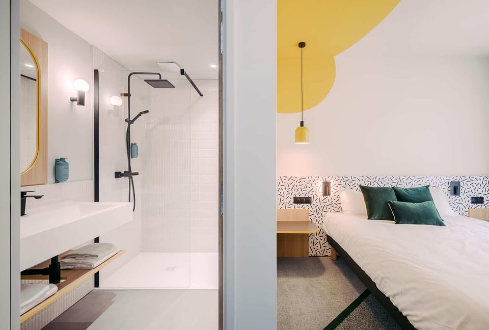 Superior Suite | Soundproofing, WiFi (free)