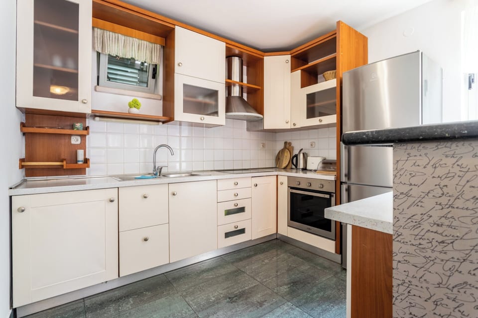 Villa, 4 Bedrooms, Sea View | Private kitchen | Full-size fridge, microwave, oven, stovetop