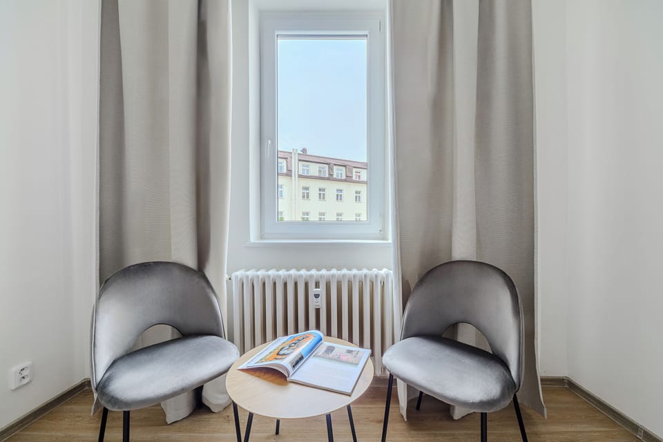 Comfort Apartment | 3 bedrooms, individually furnished, desk, blackout drapes
