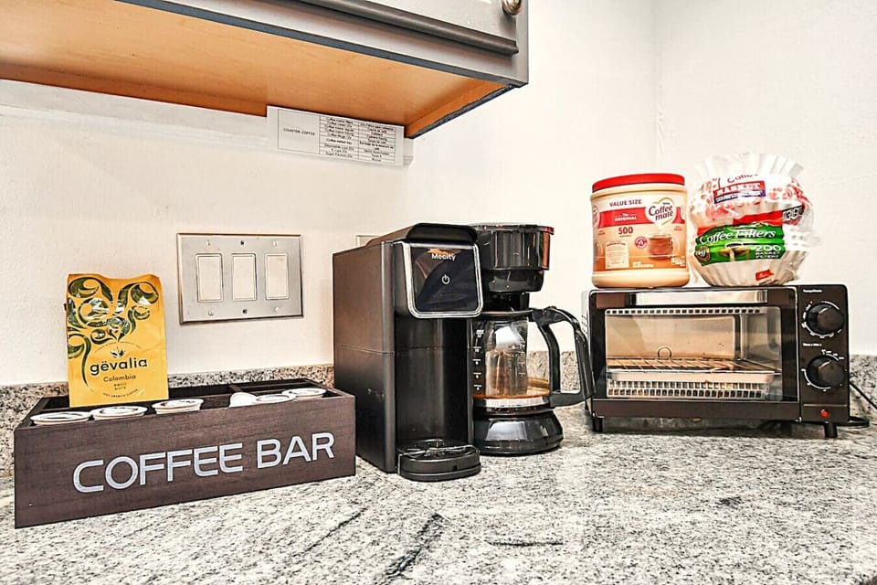 Kitchen/Coffee Counter