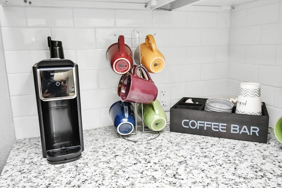 Kitchen/Coffee Counter