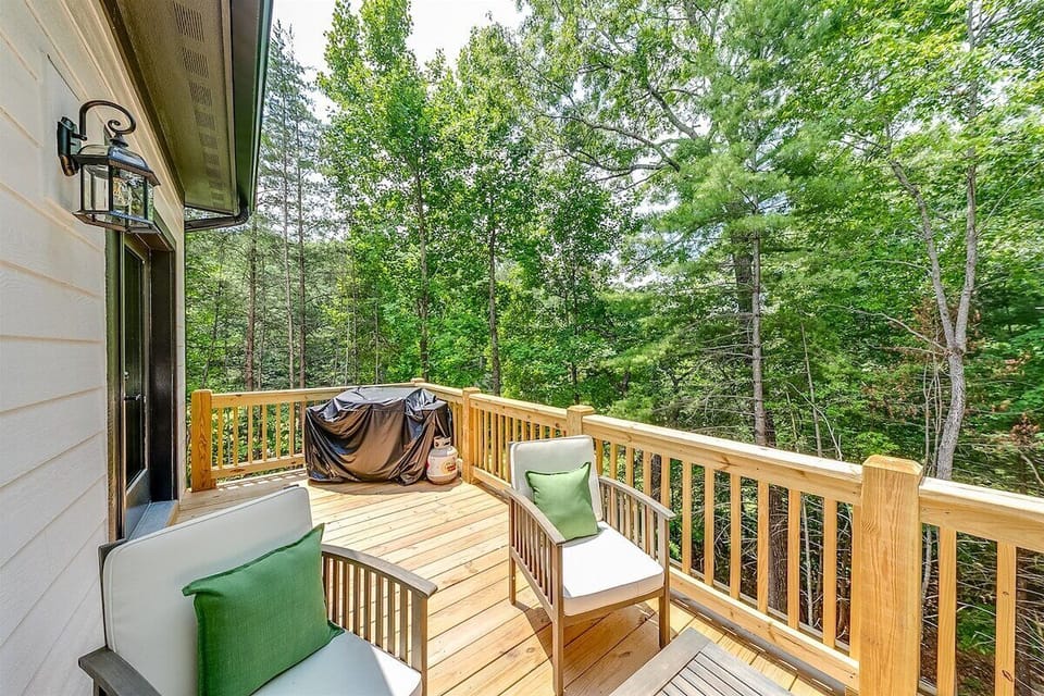 Back deck with grill