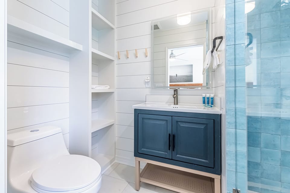 En Suite King Bathroom