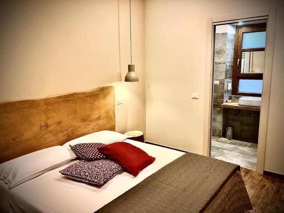 Desk, iron/ironing board, free WiFi