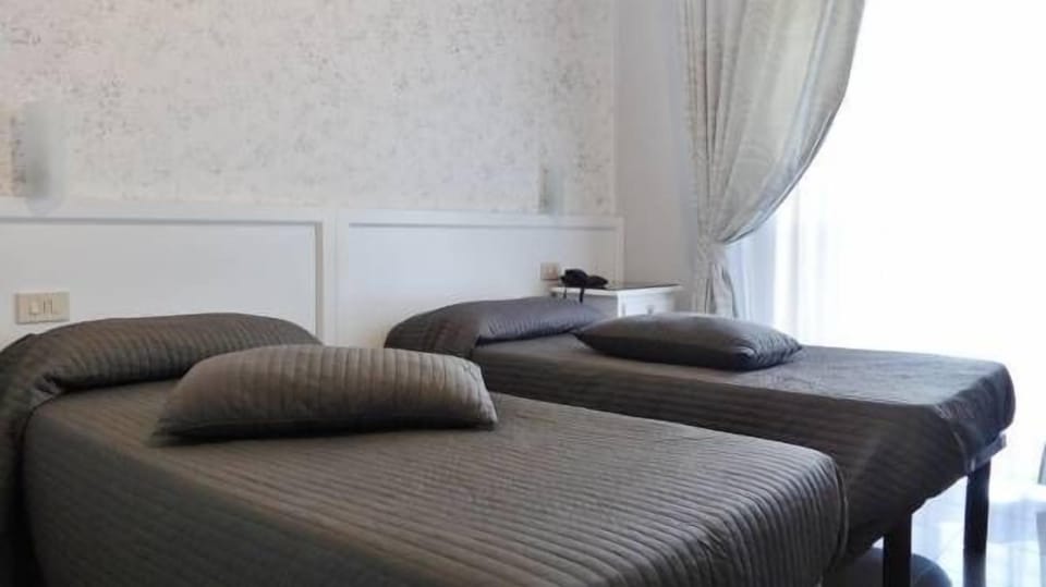 Double Room, 2 Twin Beds | Premium bedding, soundproofing, free WiFi