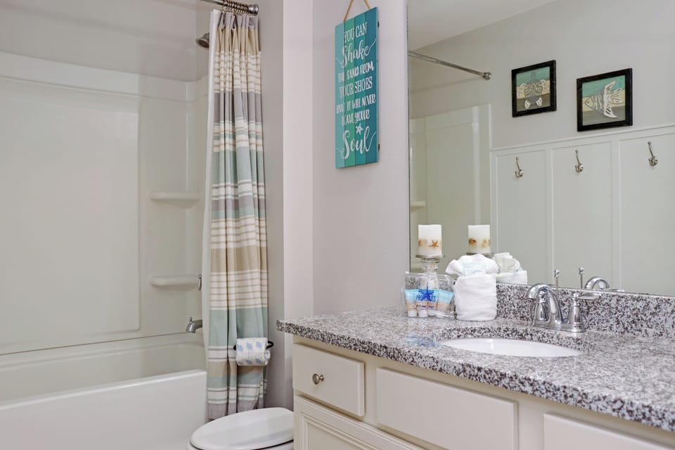 Full Bathroom
